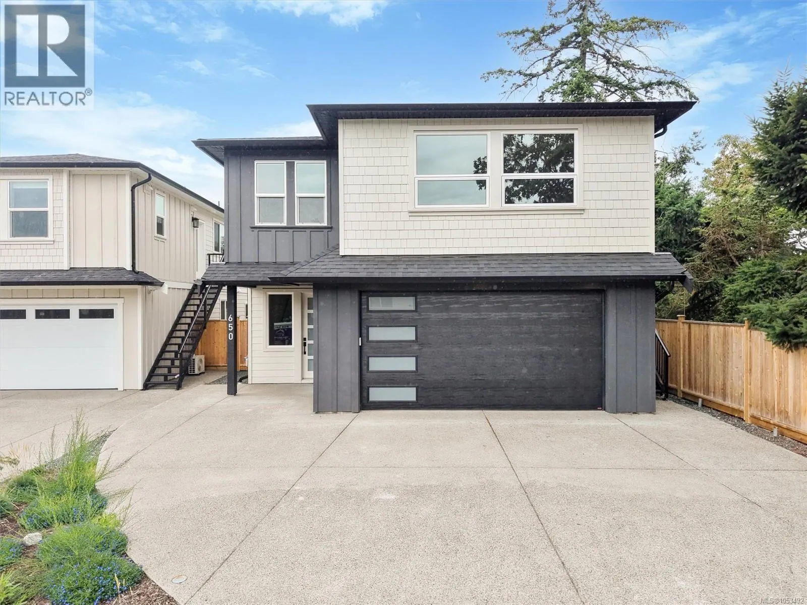 650 Wisteria Ridge