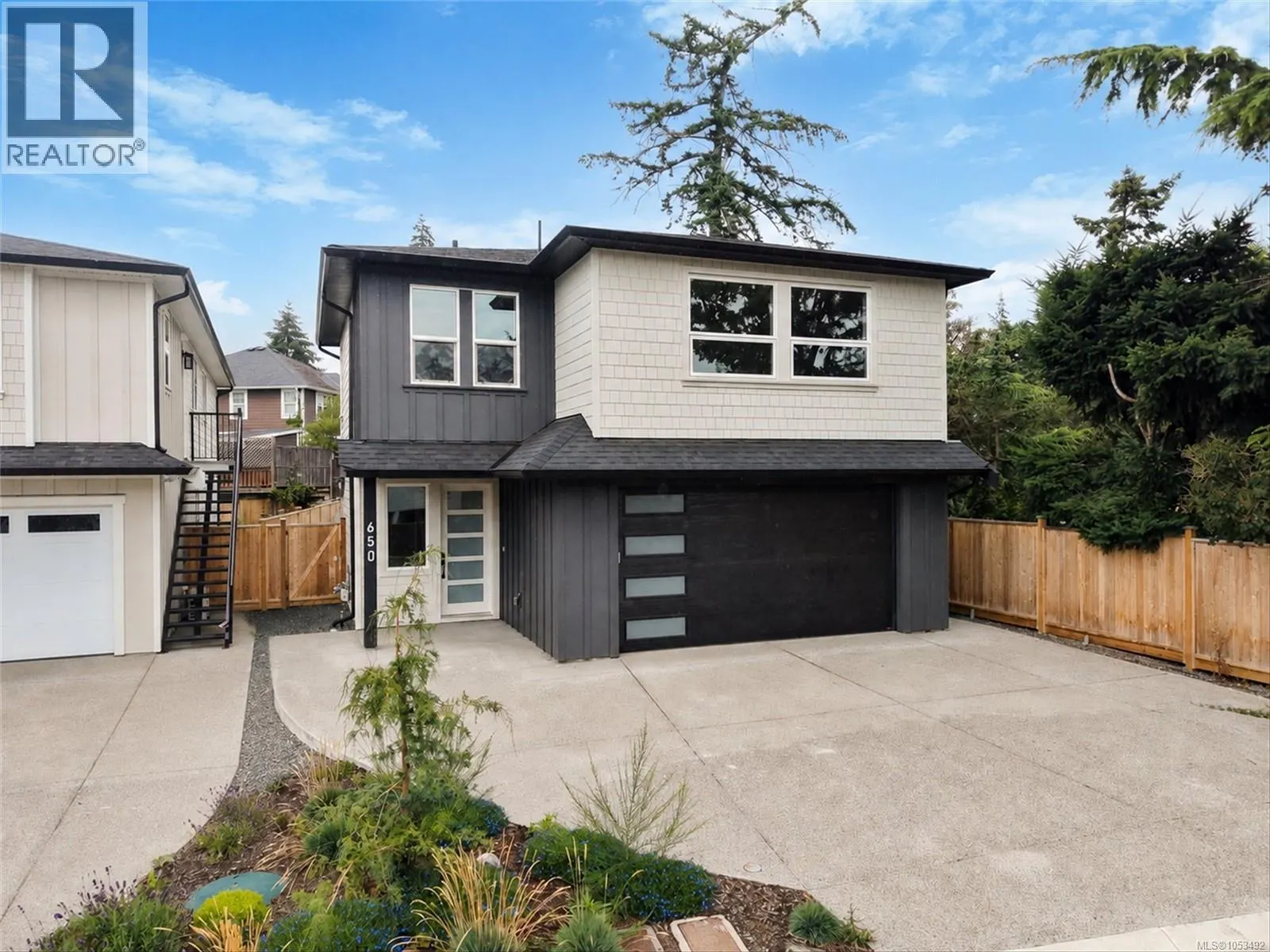 650 Wisteria Ridge