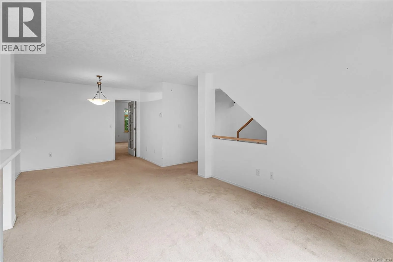 403 288 Eltham Rd