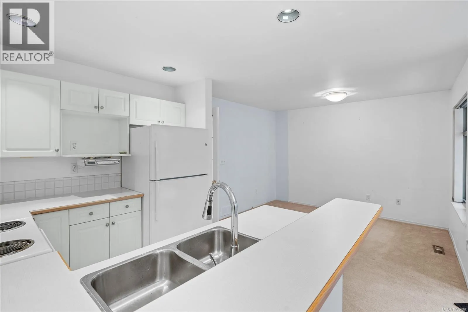 403 288 Eltham Rd
