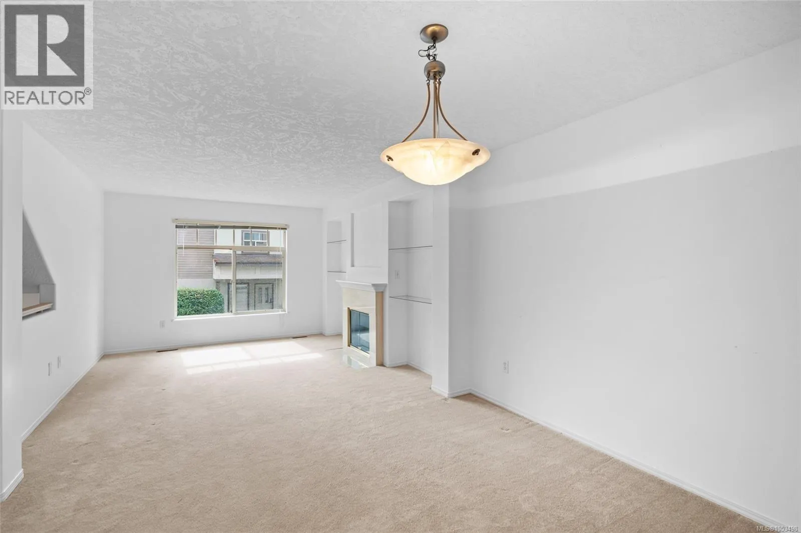 403 288 Eltham Rd