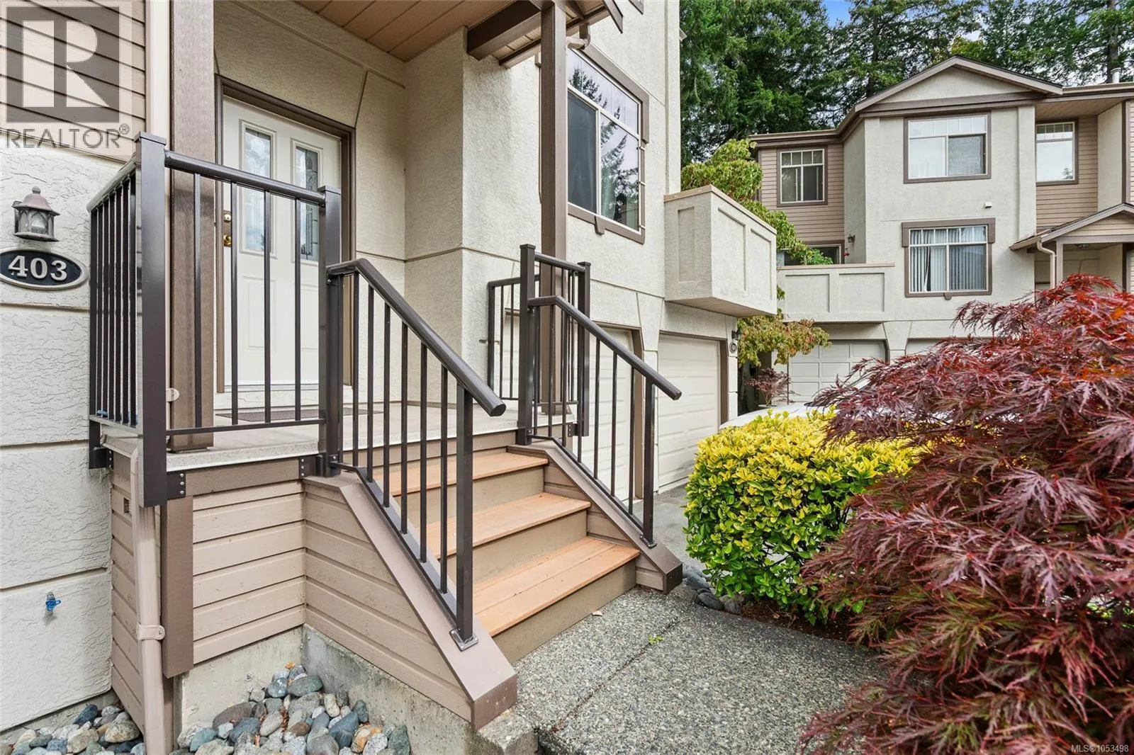 403 288 Eltham Rd