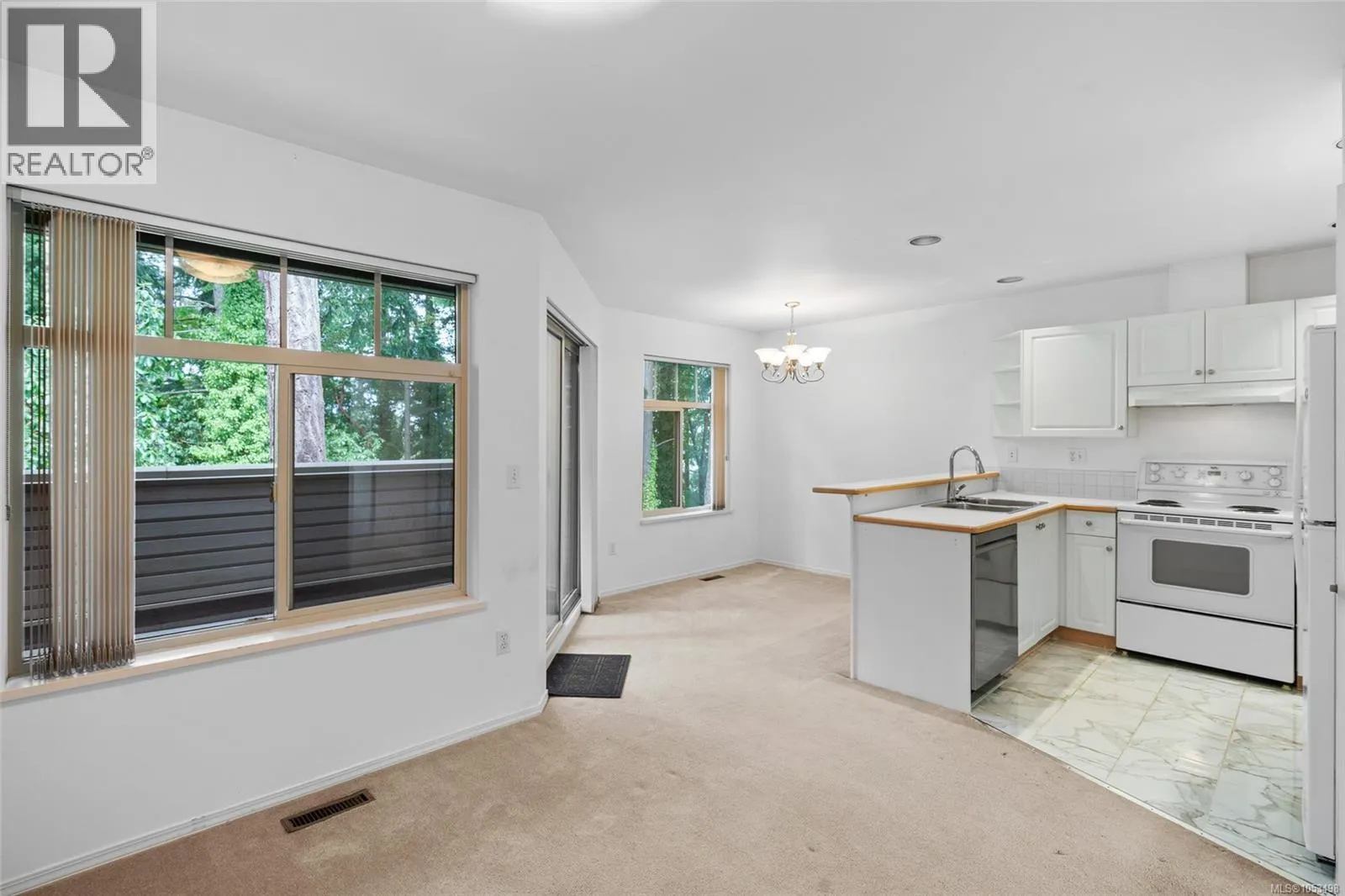 403 288 Eltham Rd