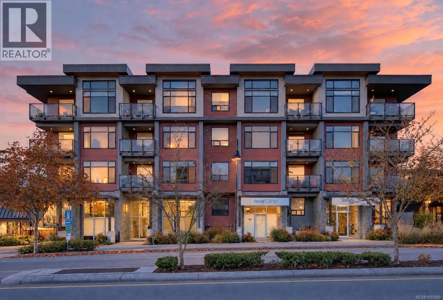 101 7162 West Saanich Rd