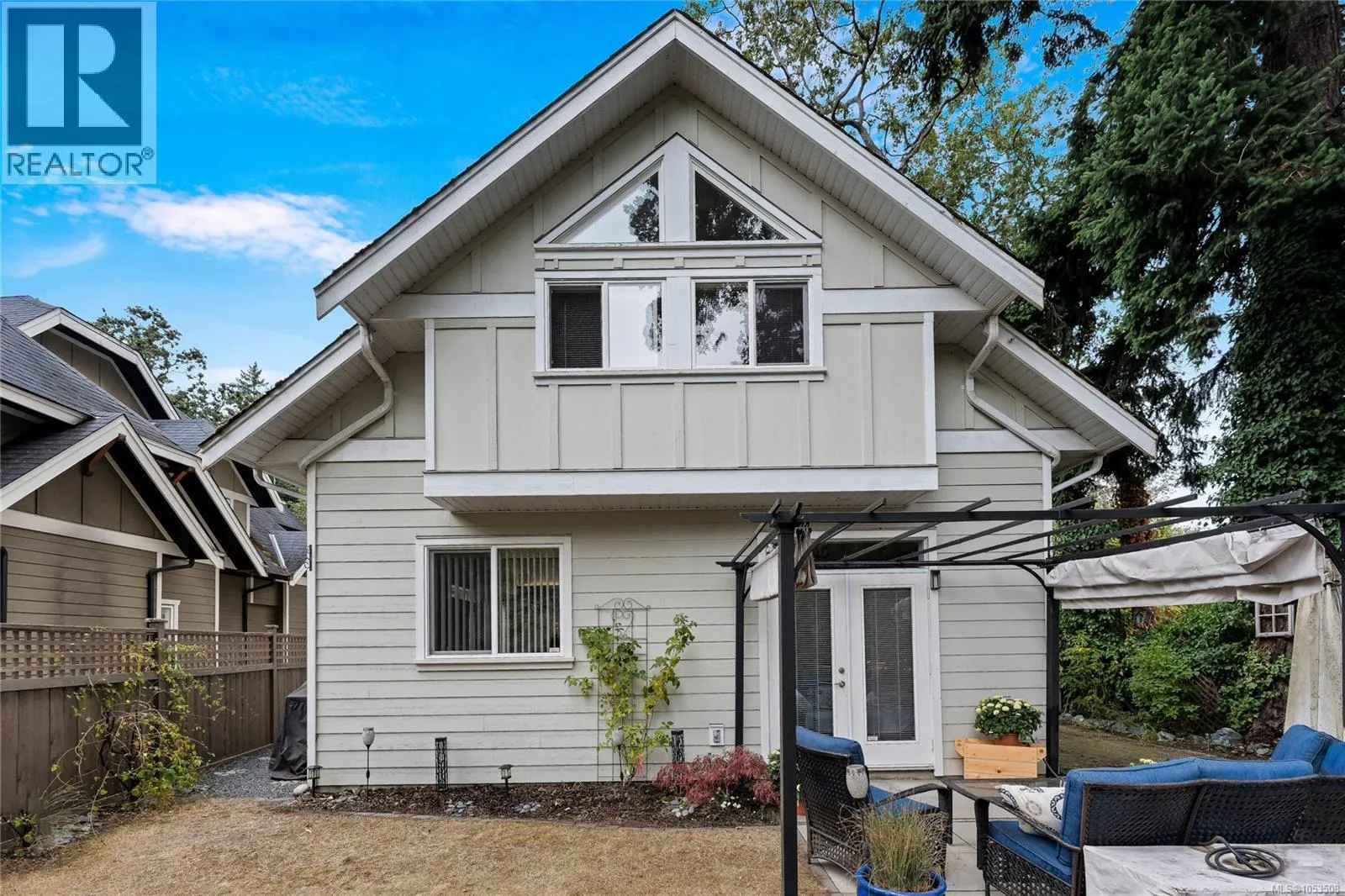4151 Quadra St