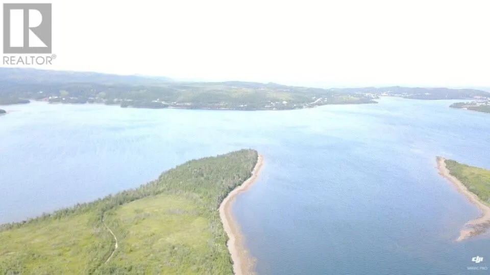 10 Long Cove Square