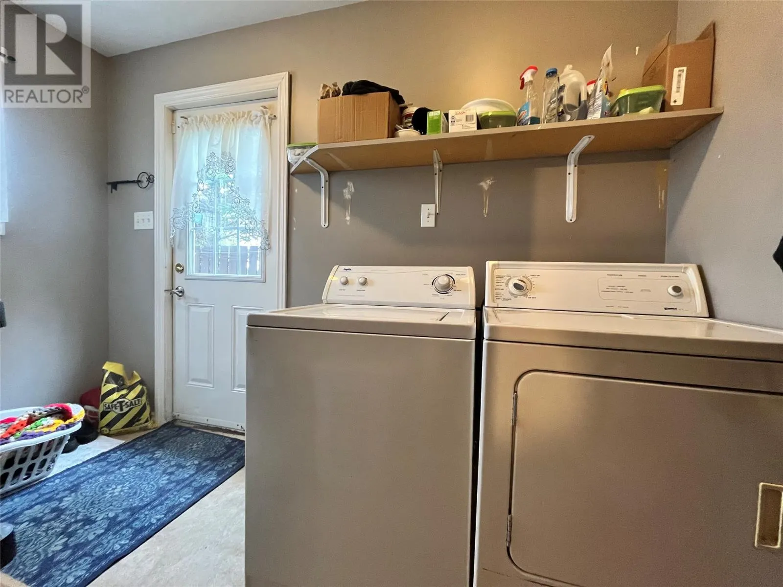 19-21 Cabot Road