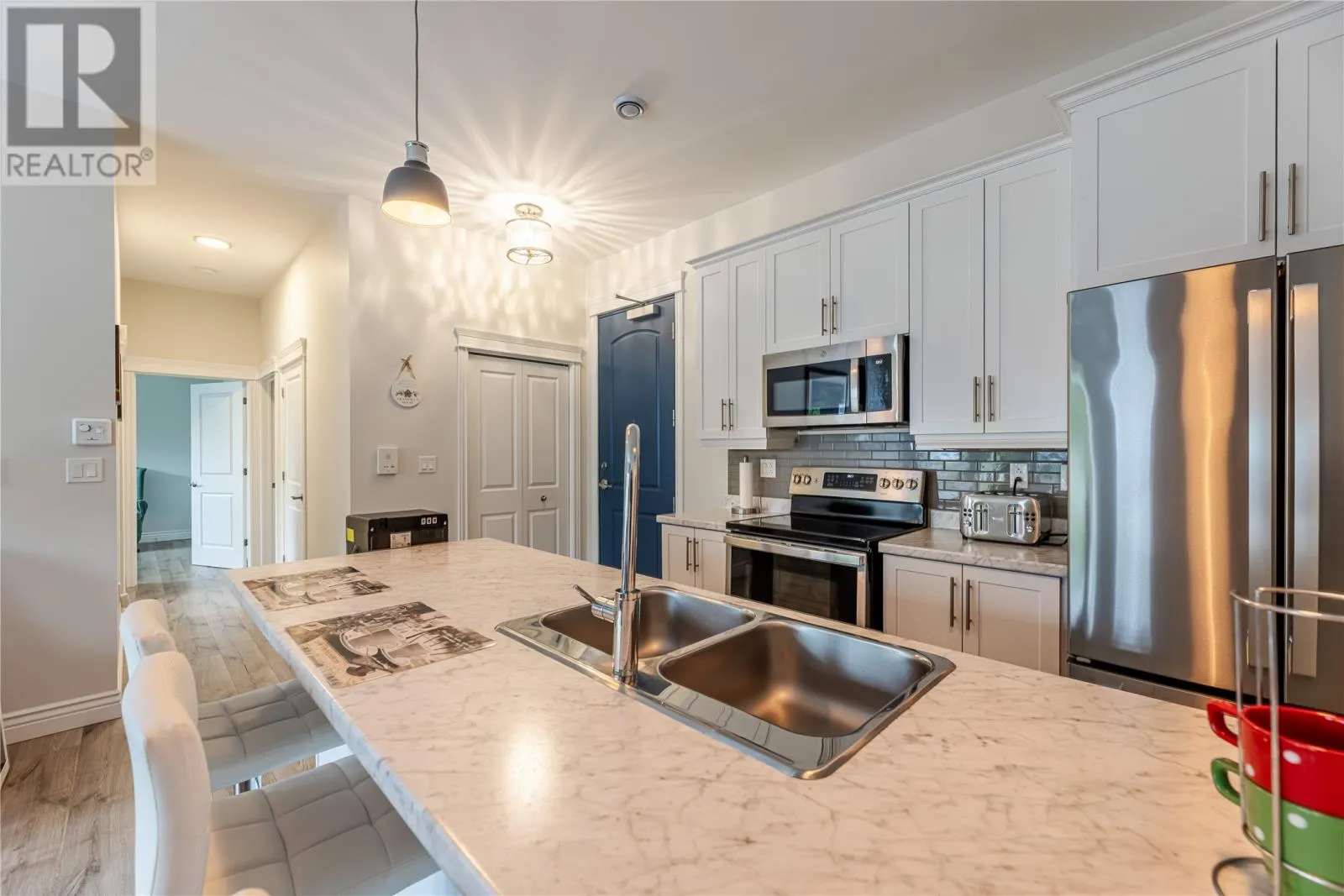 6 Curtis Lane Unit#214, #214
