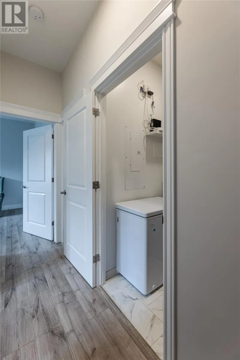 6 Curtis Lane Unit#214, #214