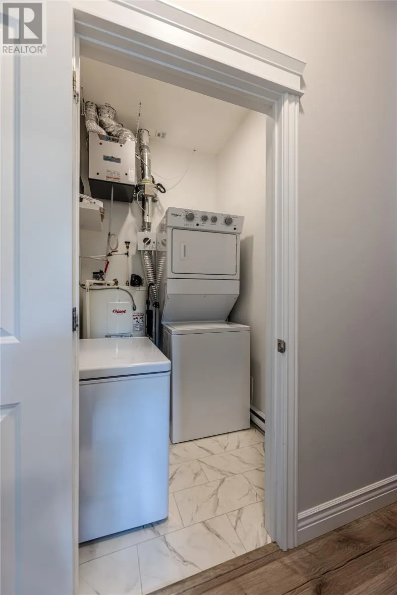 6 Curtis Lane Unit#214, #214