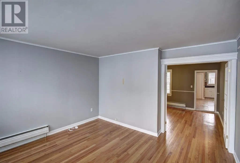 7 Franklyn Avenue