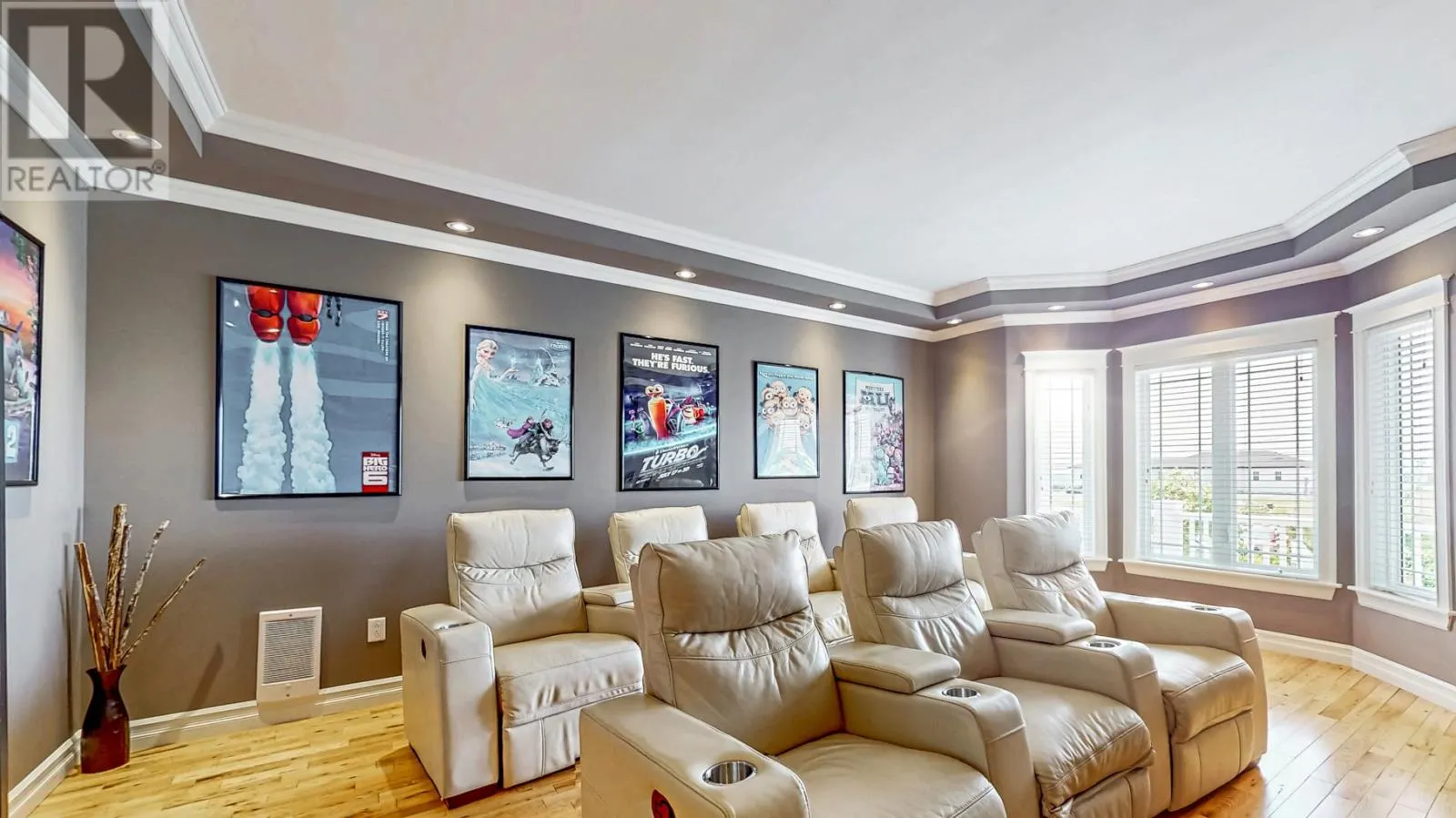 120 Ridgewood Drive