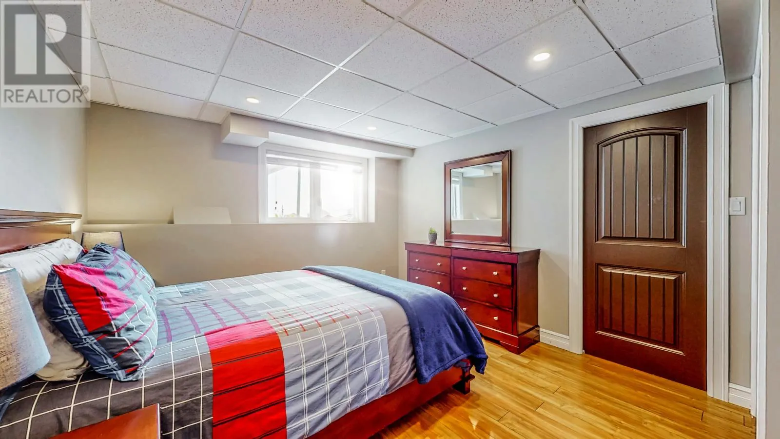 120 Ridgewood Drive