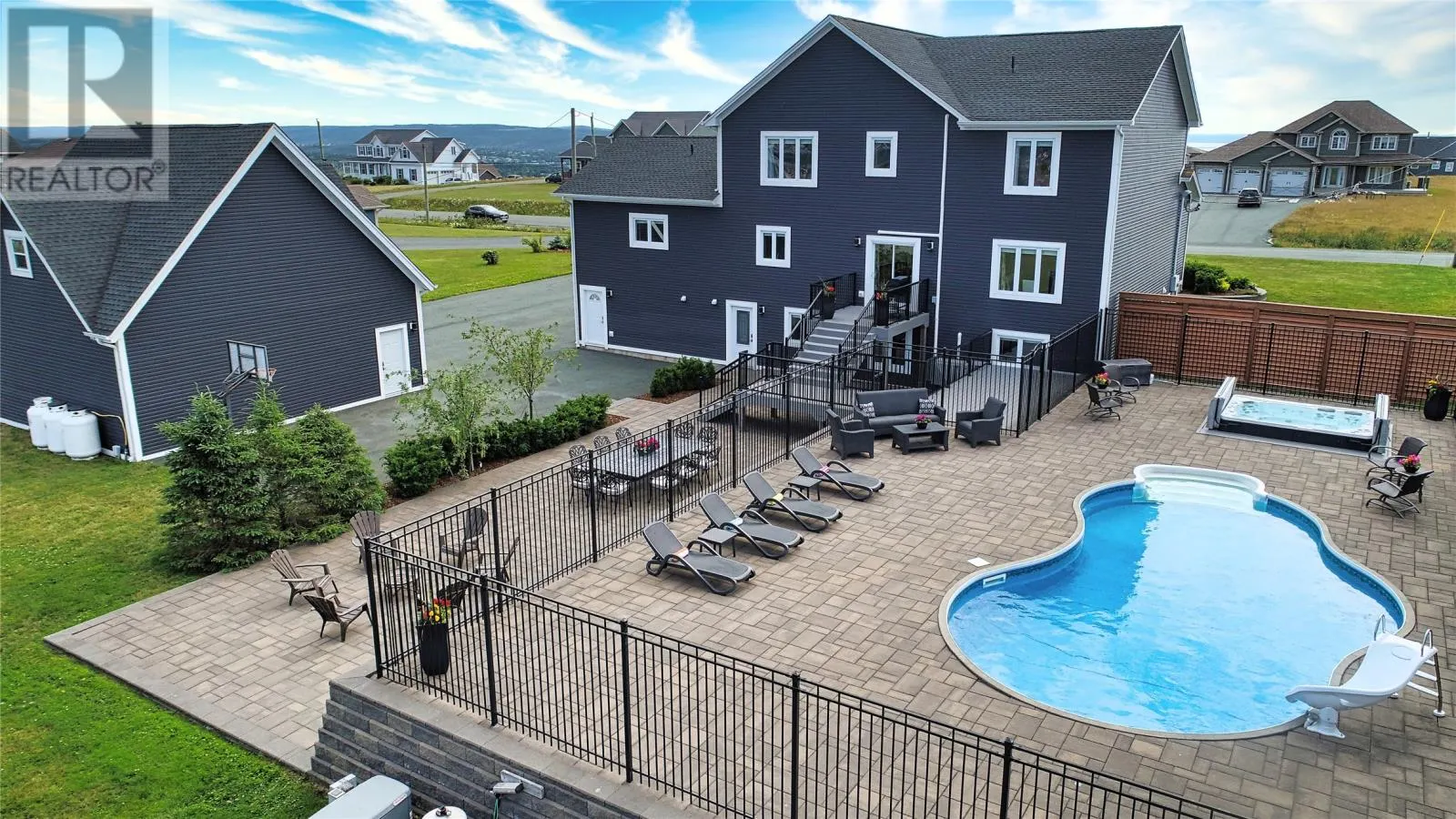 120 Ridgewood Drive
