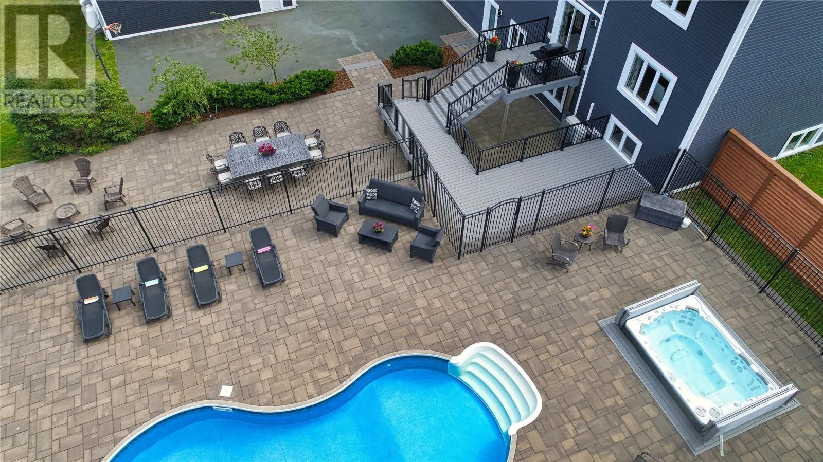120 Ridgewood Drive