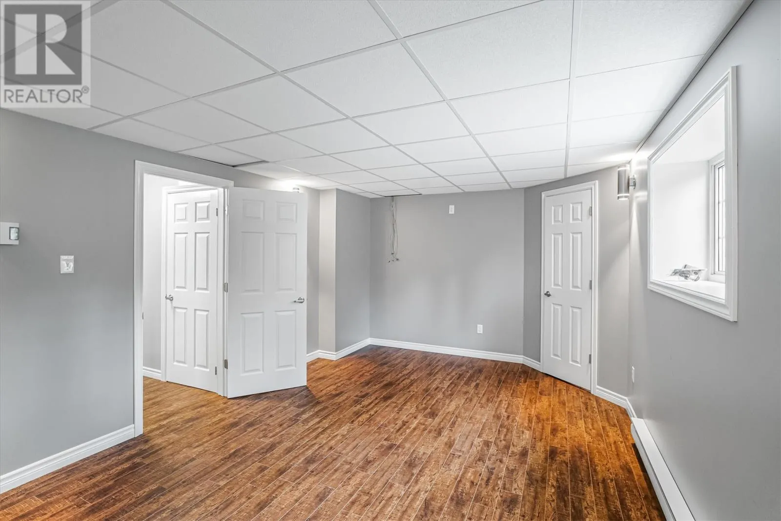 75 Summit Drive