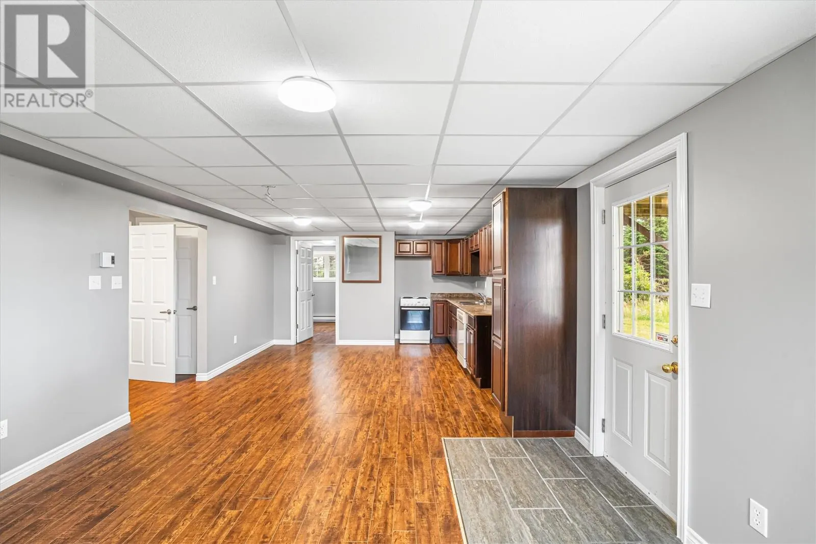 75 Summit Drive