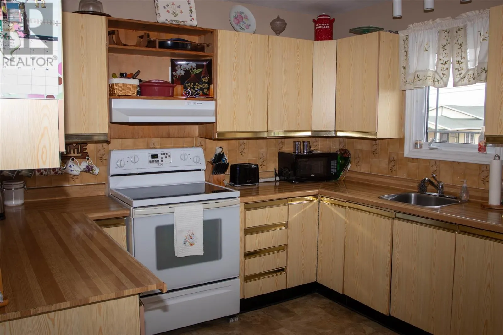 138 Confederation Drive