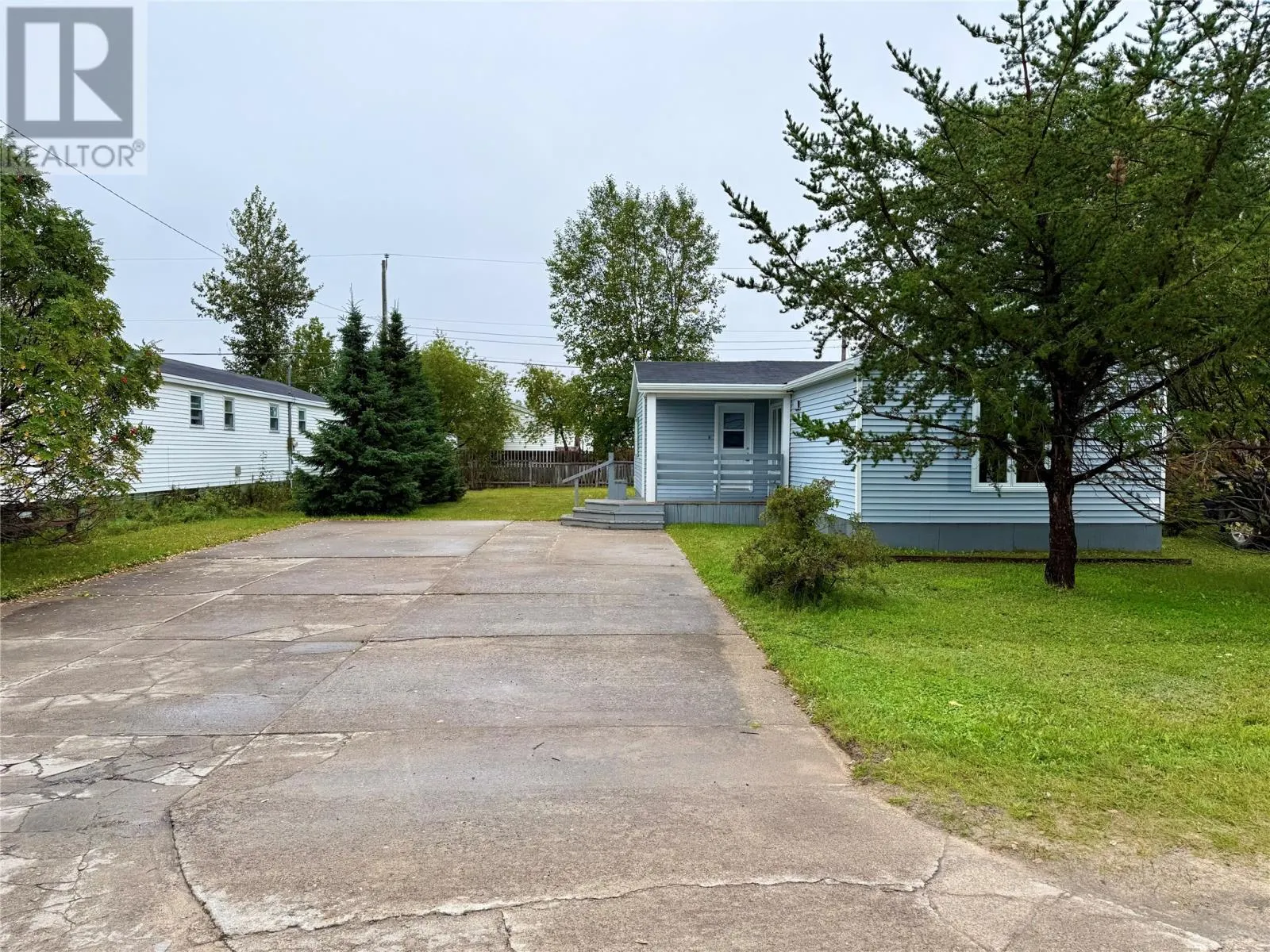 51 Davis Crescent