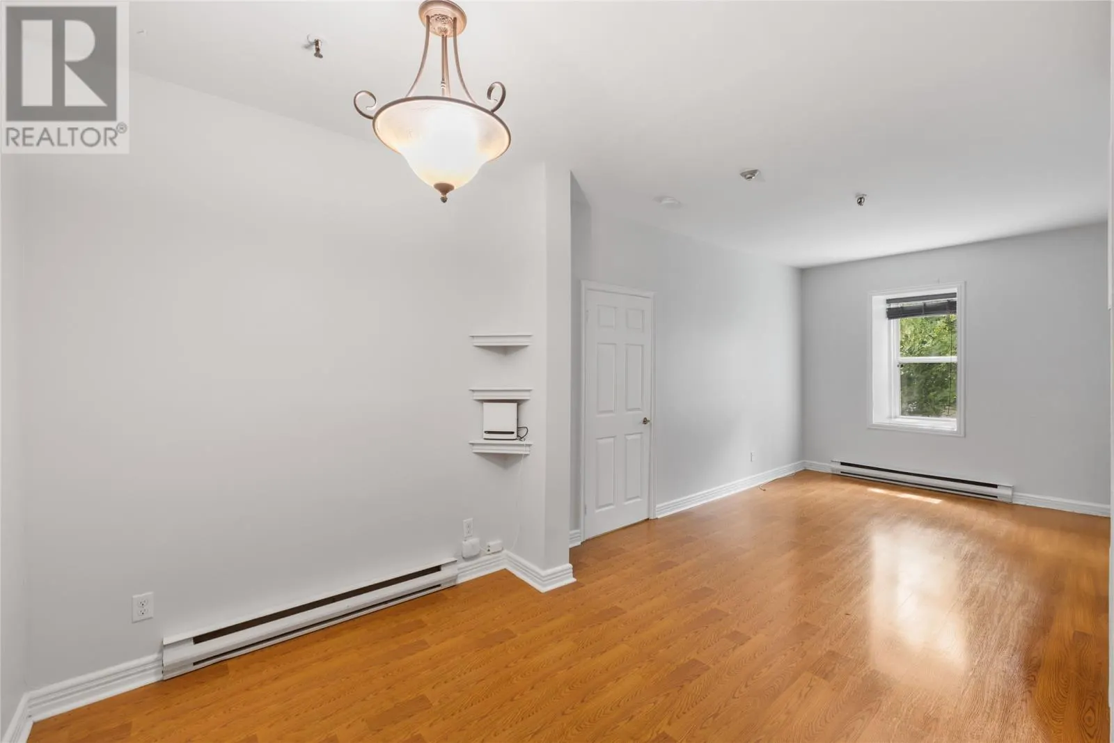 39 Queen's Road Unit#2, #2