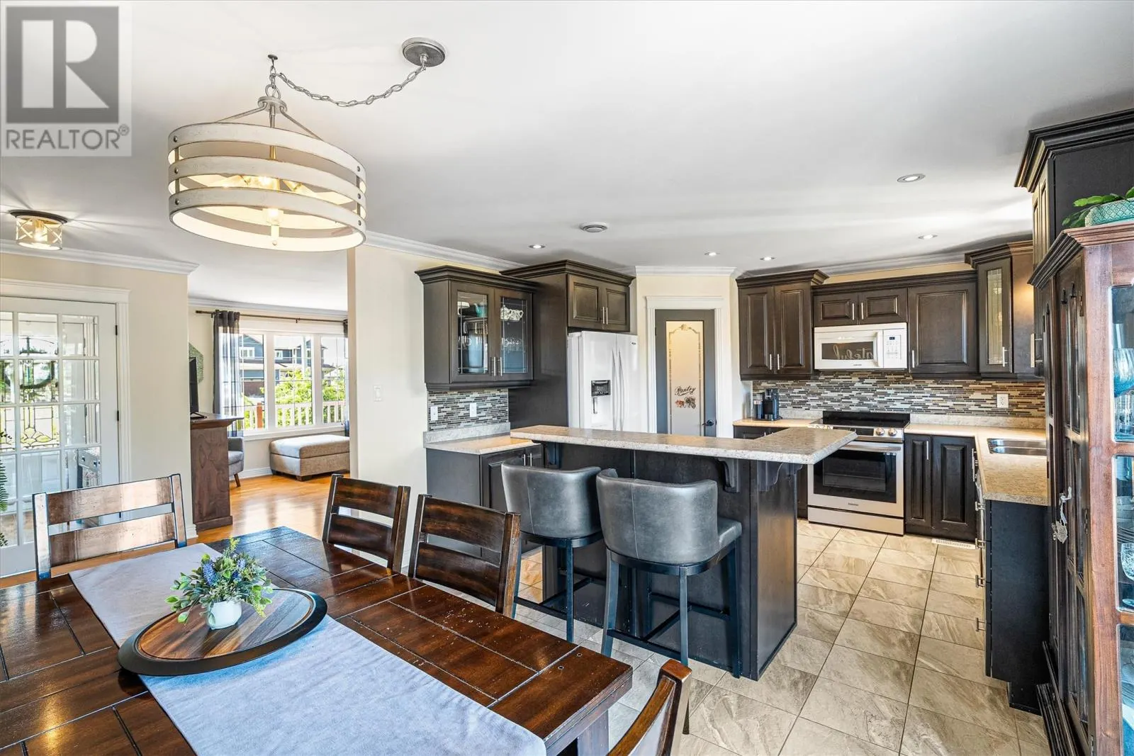 18 Admirals Grove Road