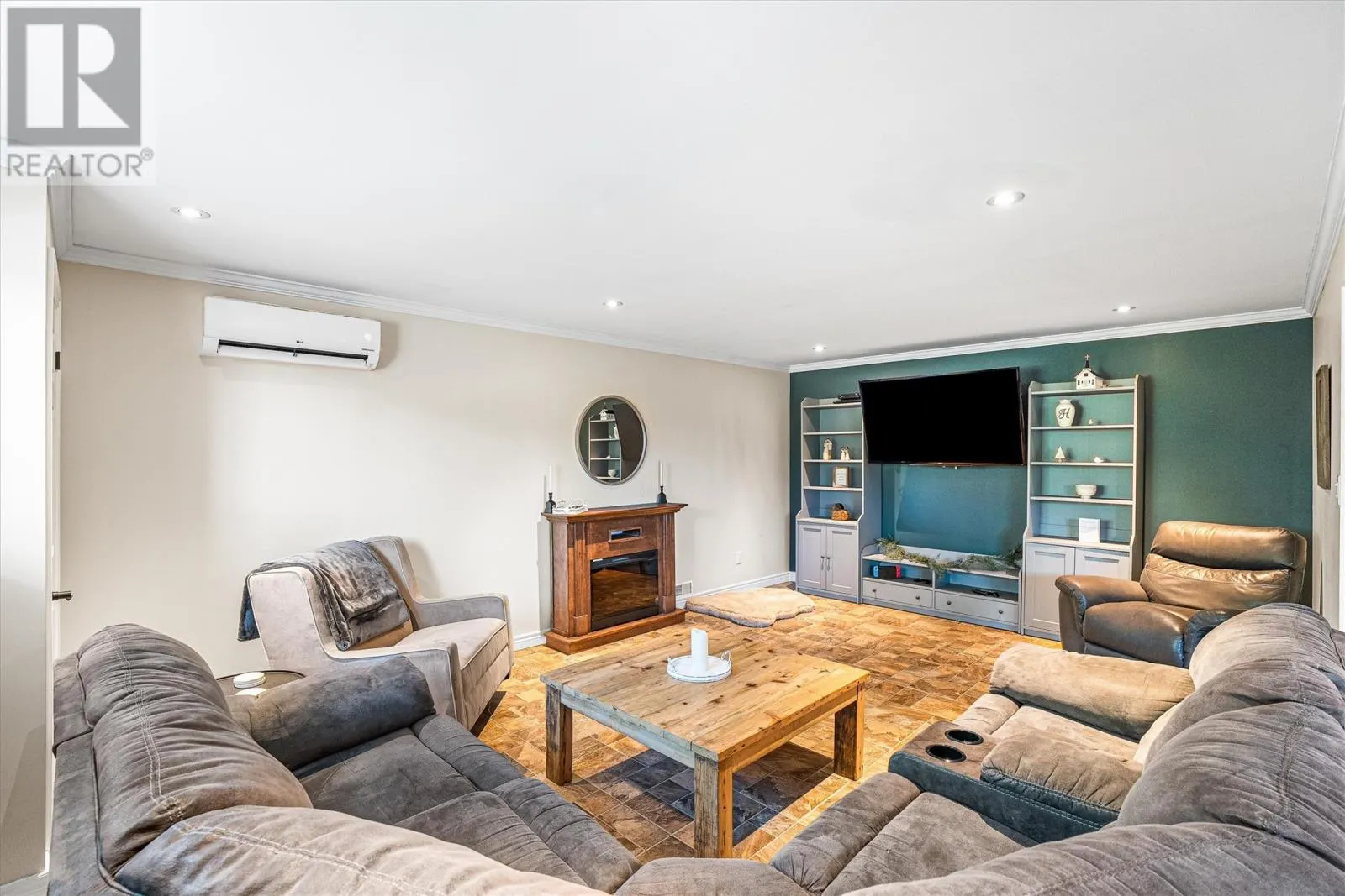 18 Admirals Grove Road