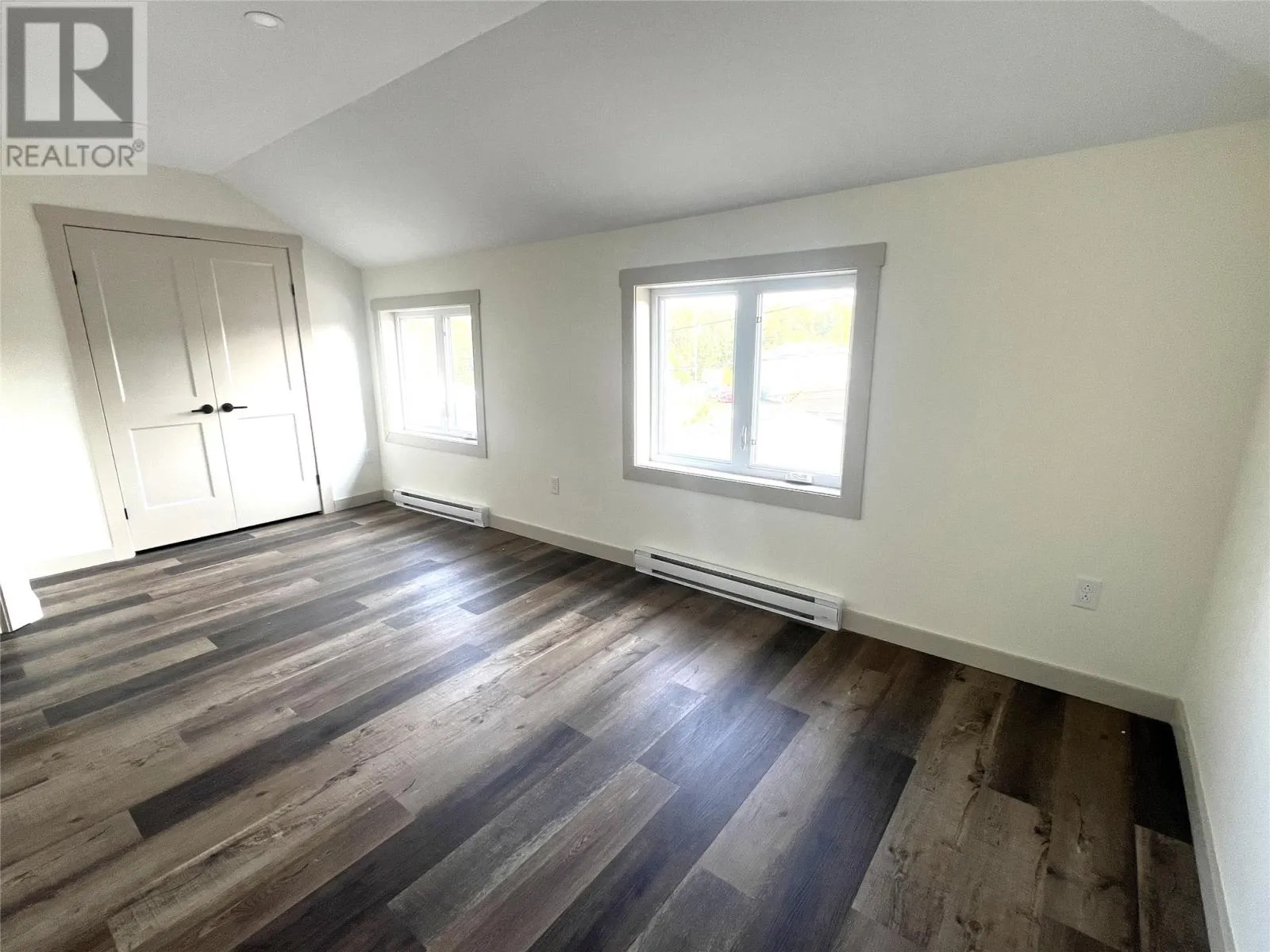 18 Third Avenue