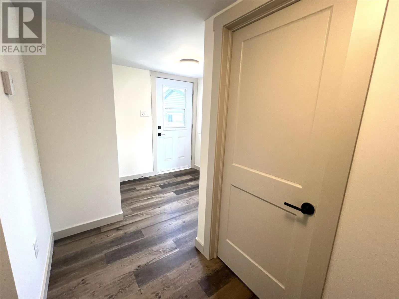 18 Third Avenue
