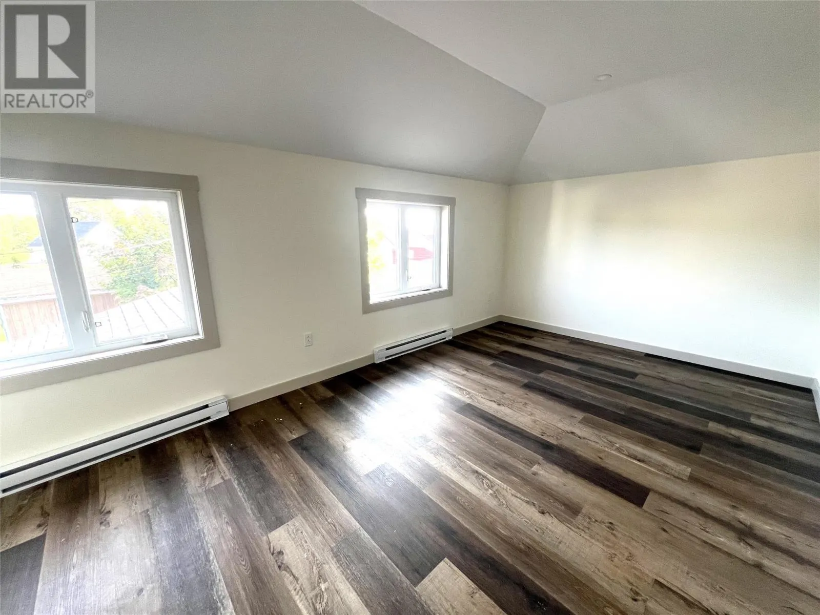 18 Third Avenue