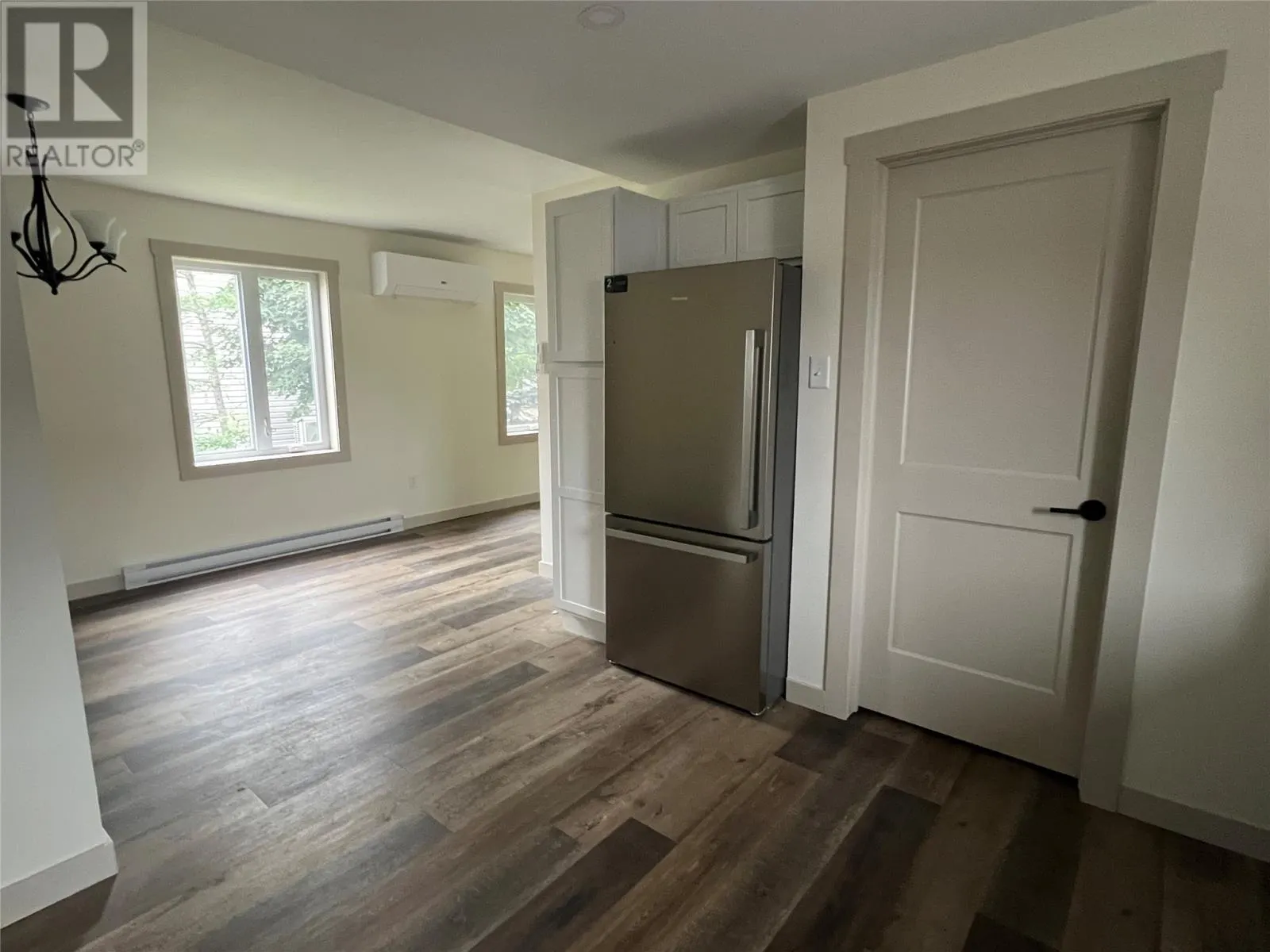 18 Third Avenue