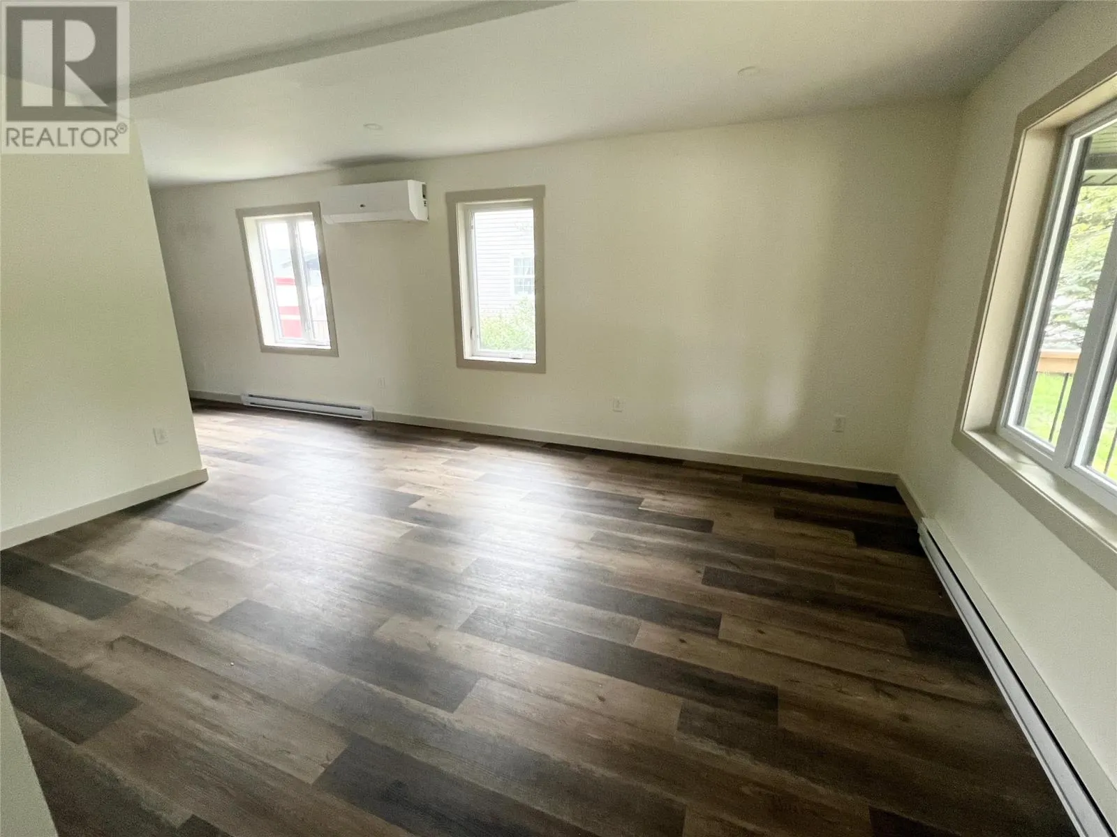18 Third Avenue