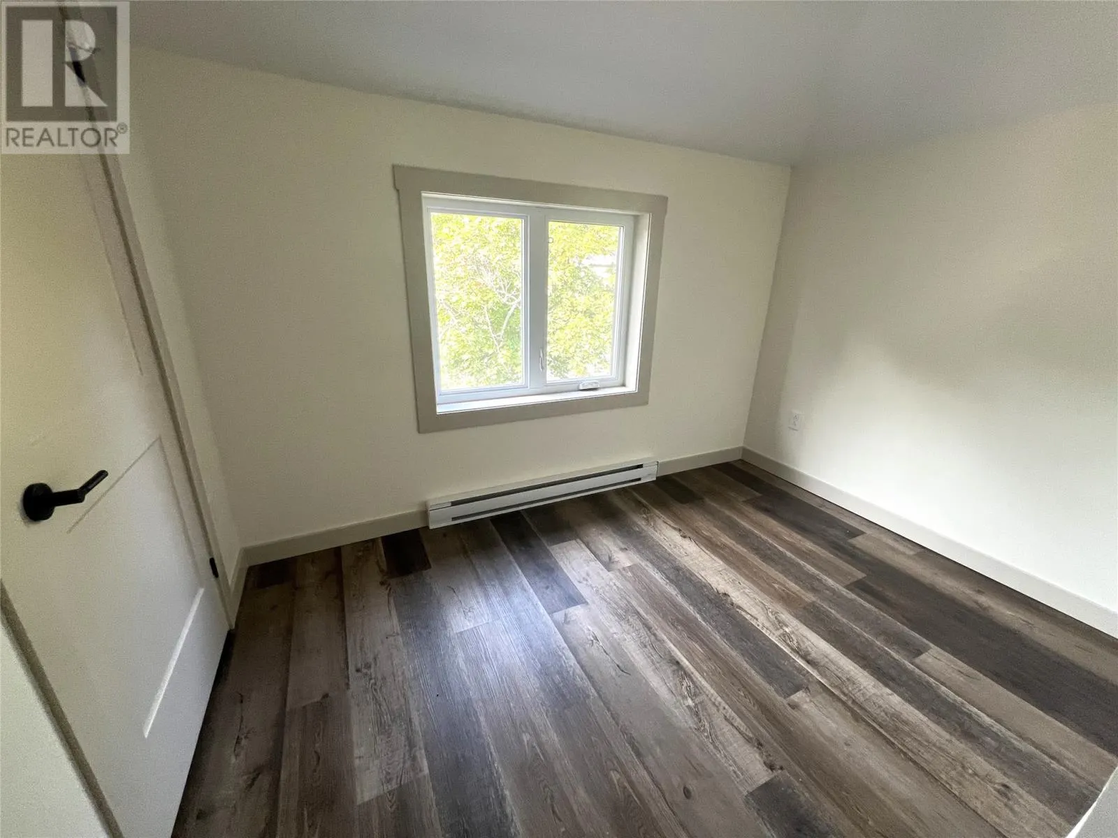 18 Third Avenue