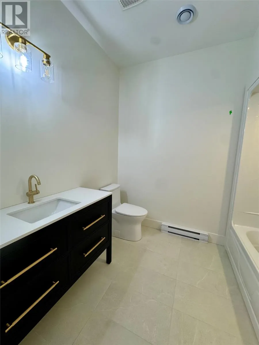 12 Reddley Place
