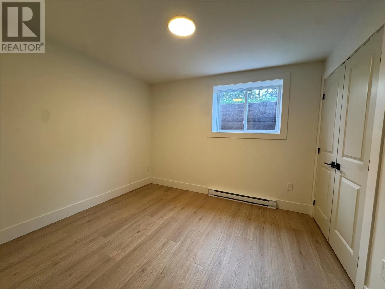 12 Reddley Place