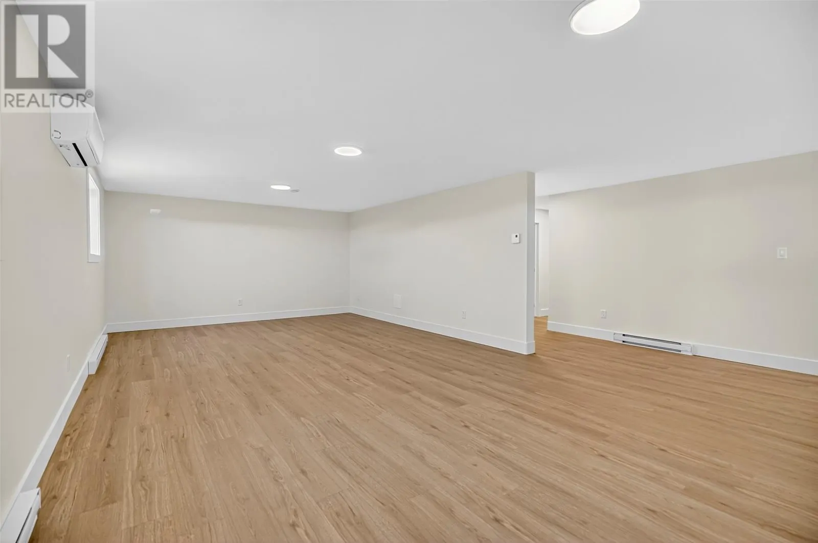 12 Reddley Place