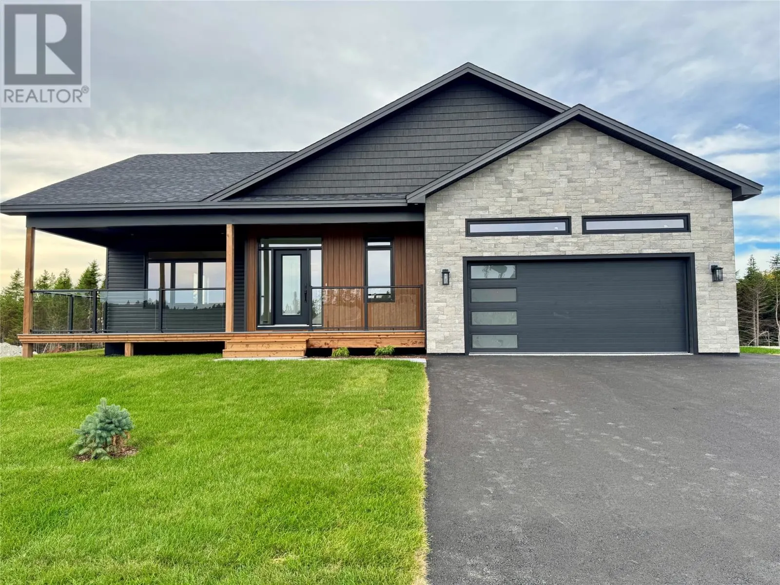 12 Reddley Place