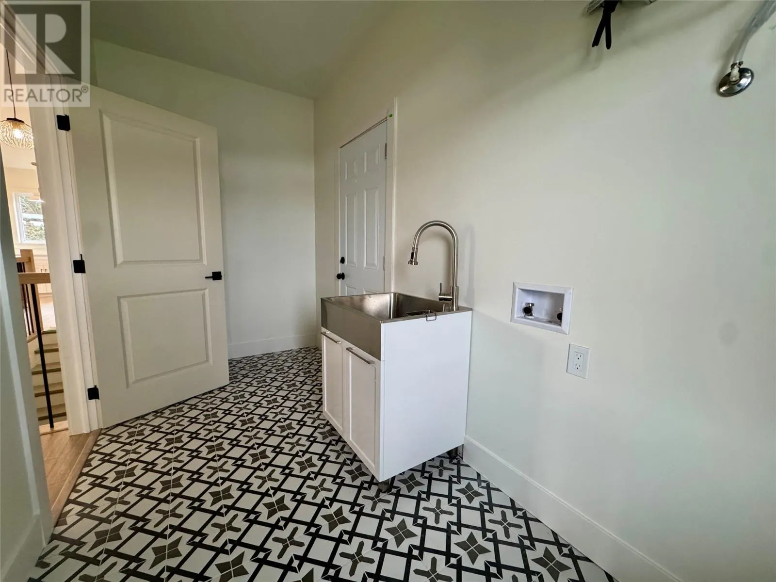 12 Reddley Place