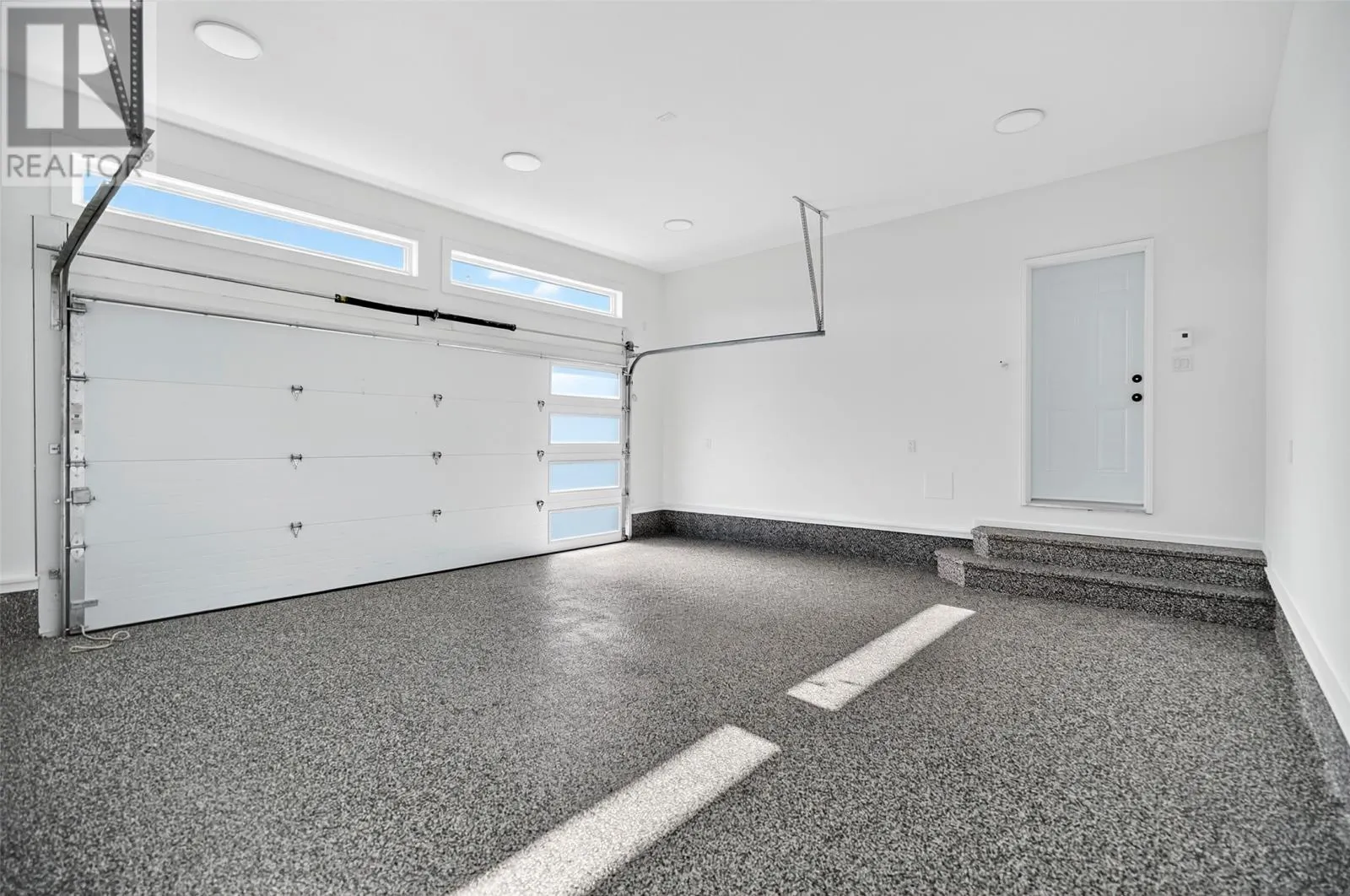 12 Reddley Place