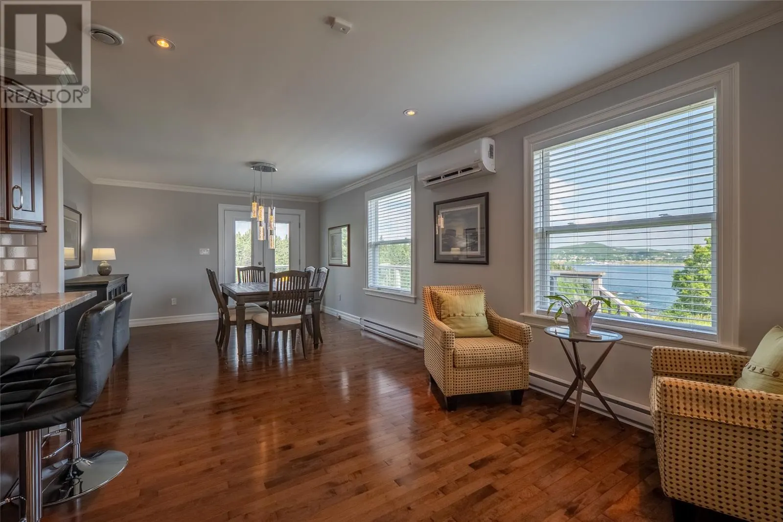 11 Evergreen Place
