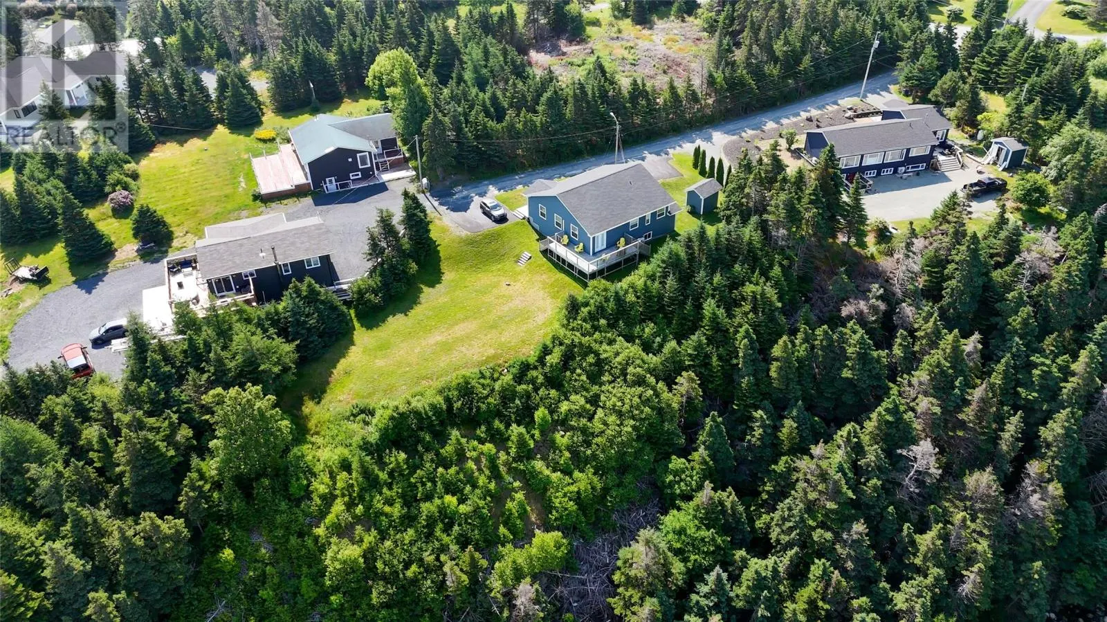 11 Evergreen Place