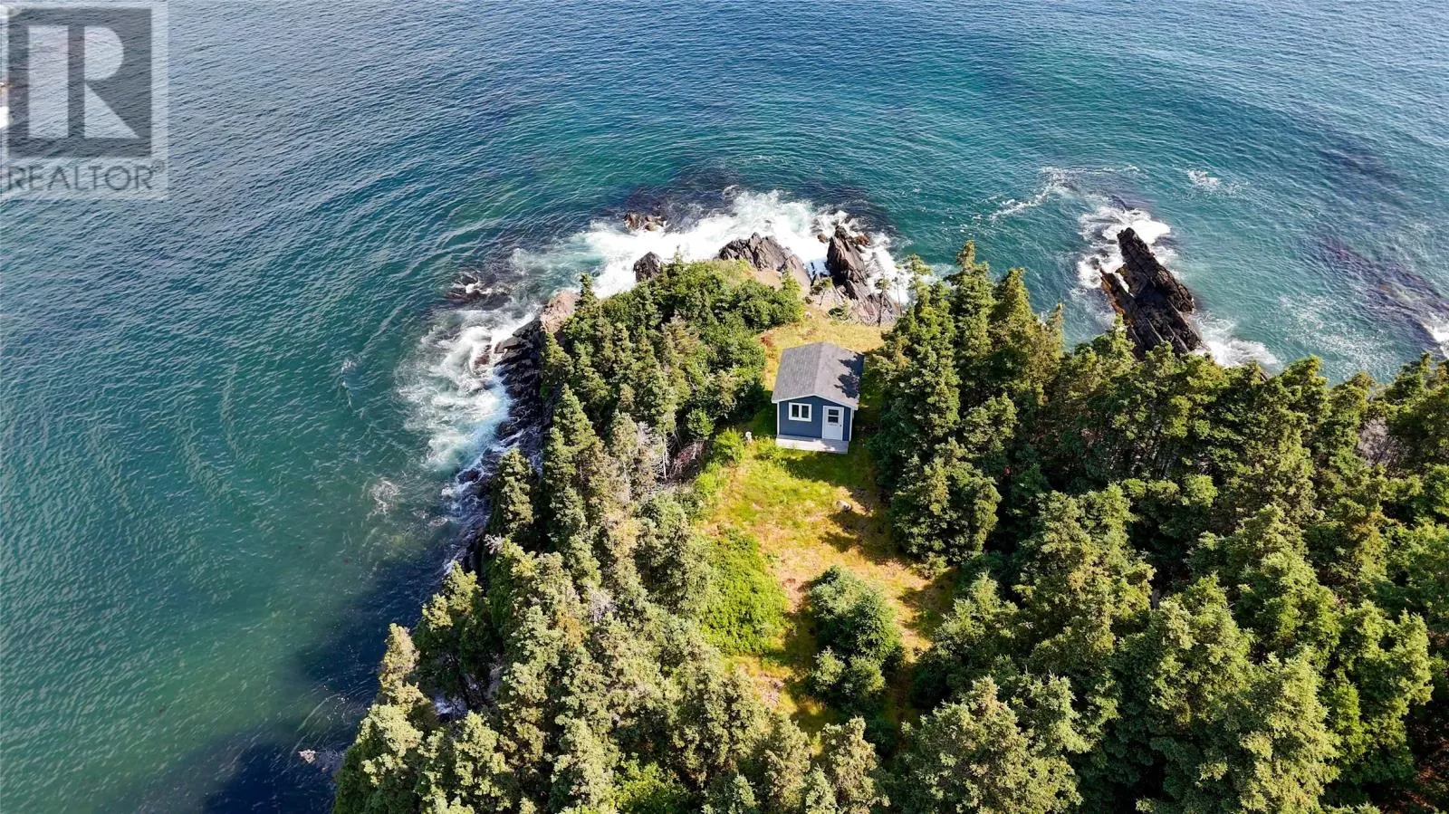 11 Evergreen Place