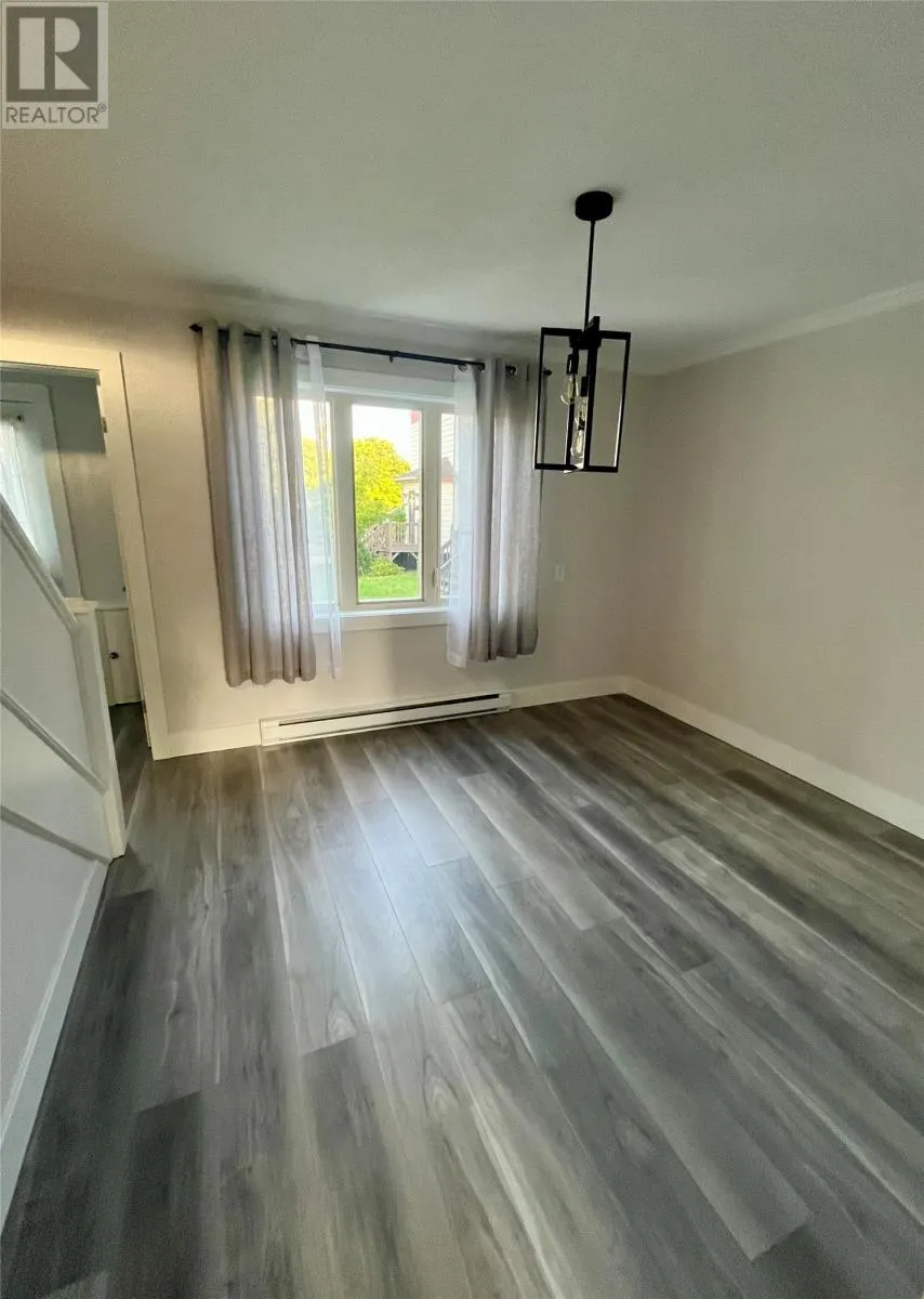 10 Pine Avenue Unit#5, #5