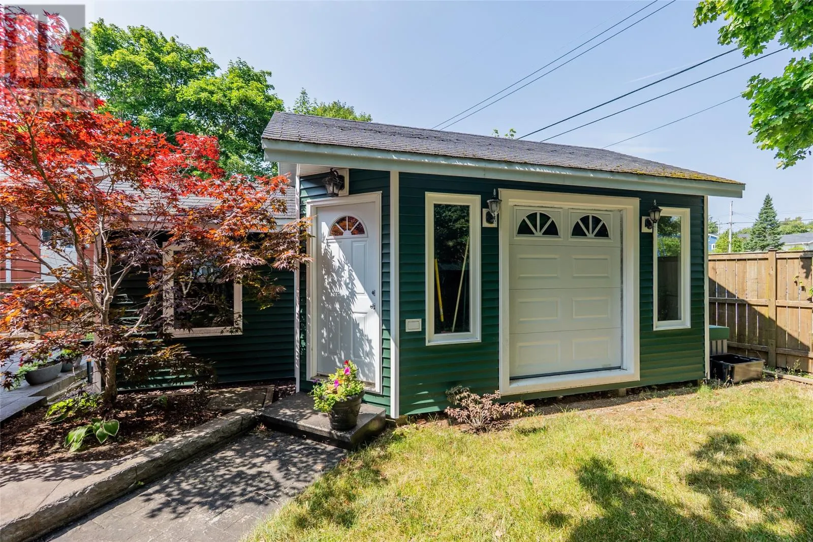 10 Conway Crescent