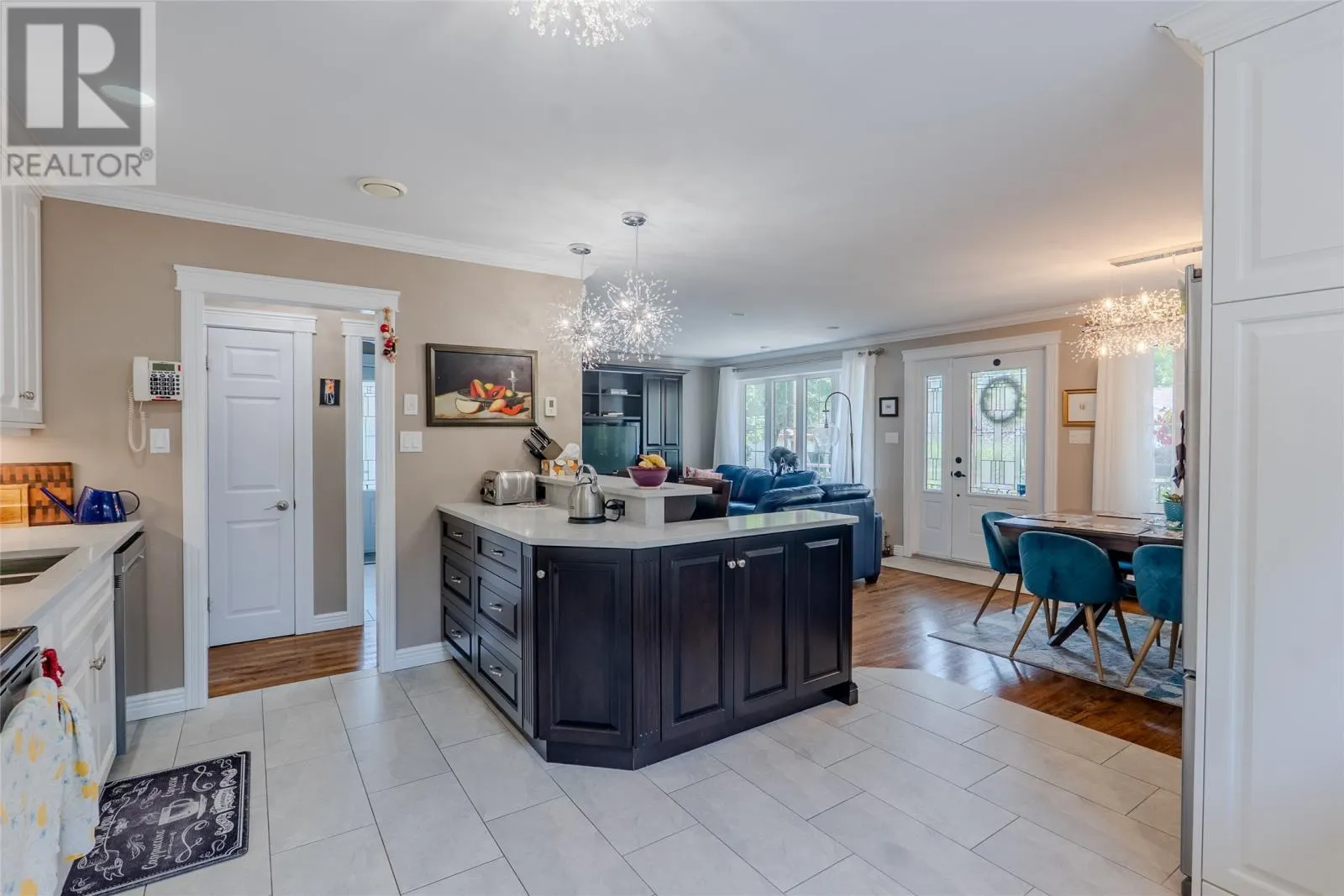 10 Conway Crescent