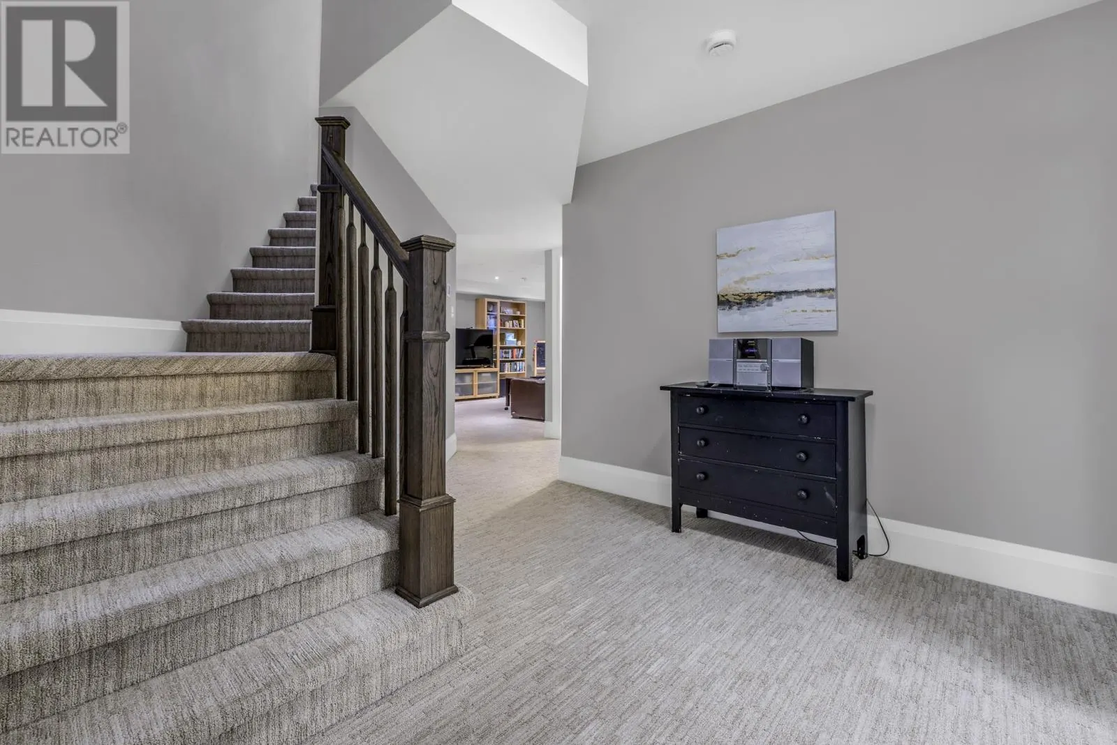22 Sequoia Drive