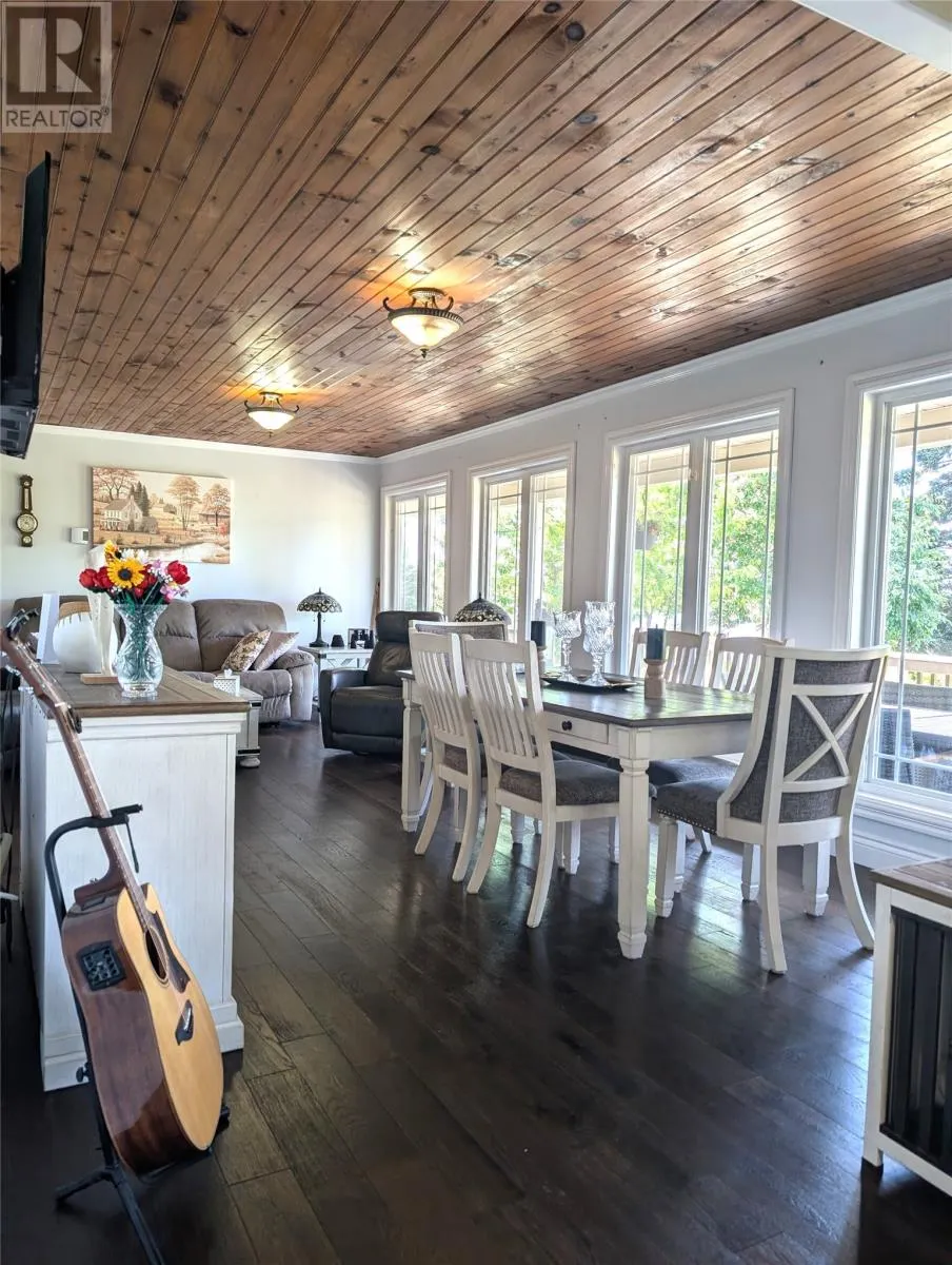 19 Terrances Pond Road