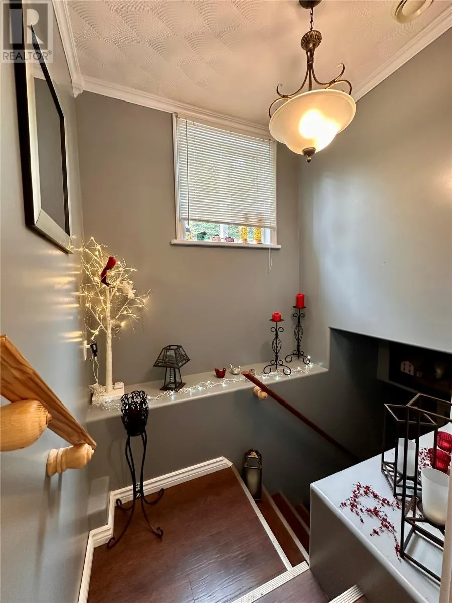 28-32 Holletts Road
