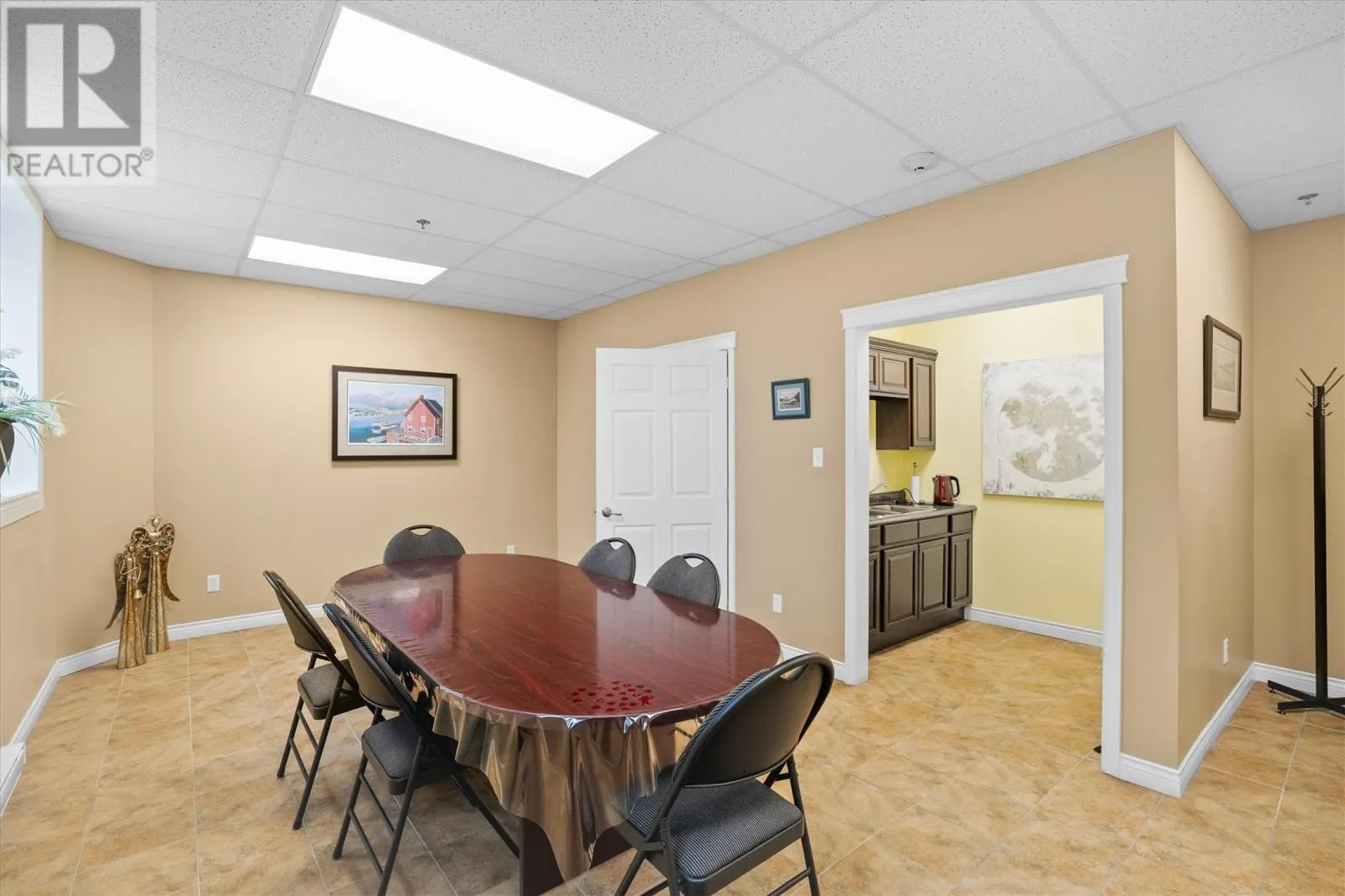1 ROOSEVELT Avenue Unit#302, #302