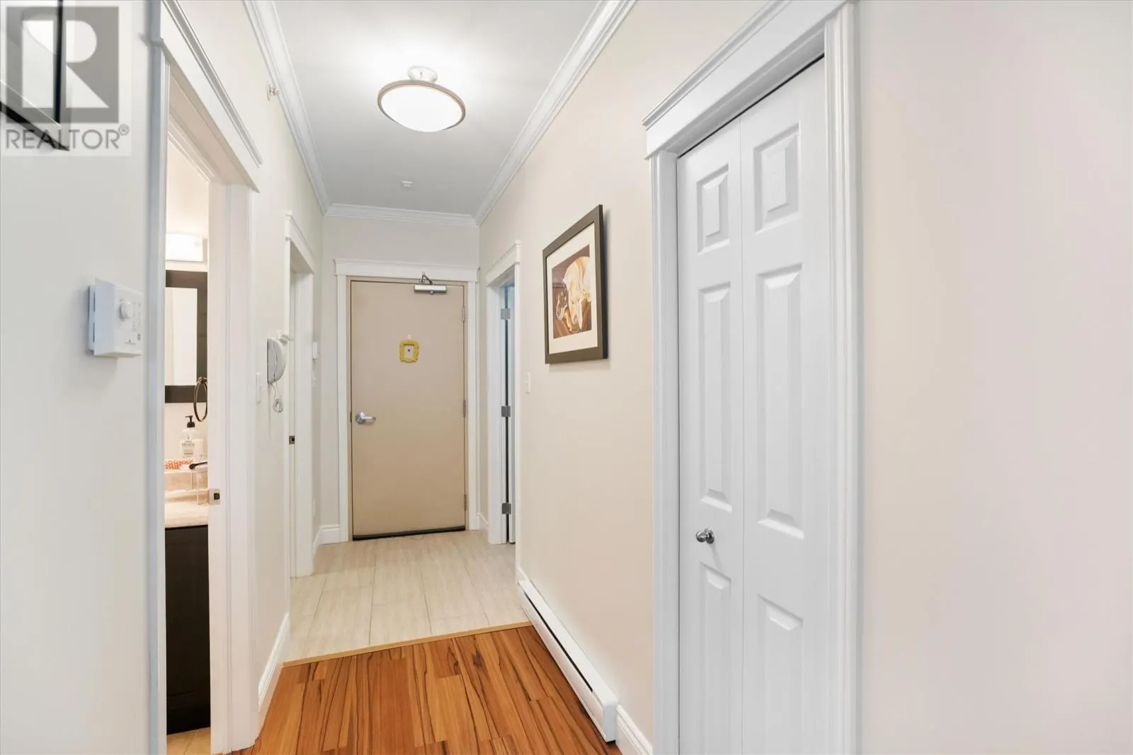 1 ROOSEVELT Avenue Unit#302, #302