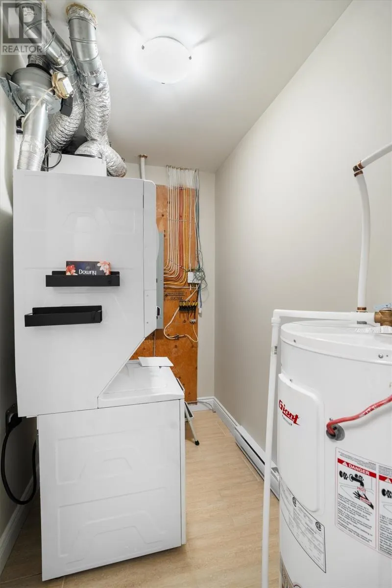 1 ROOSEVELT Avenue Unit#302, #302